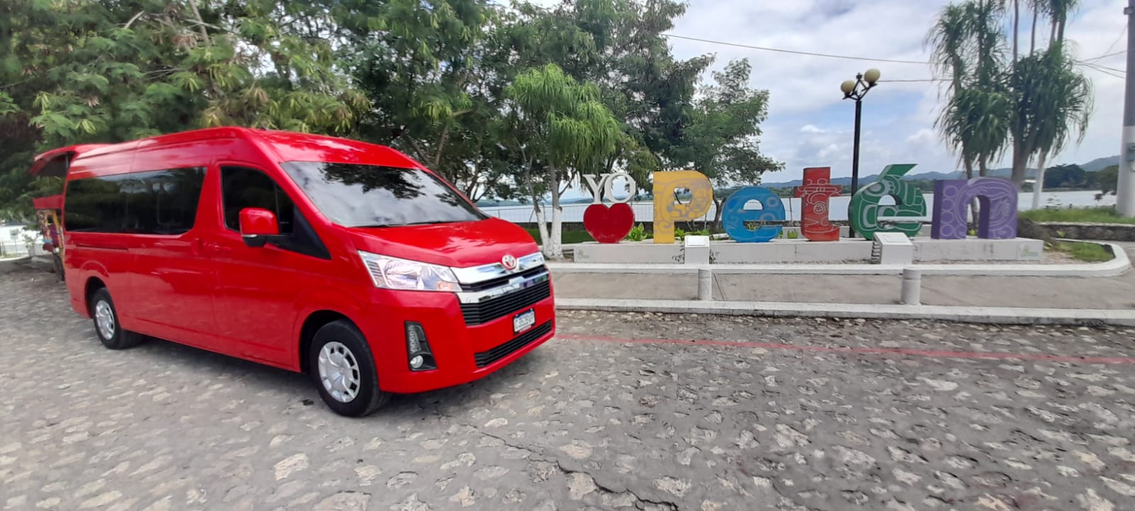 Belmopan, Belice - Isla de Flores, Petén